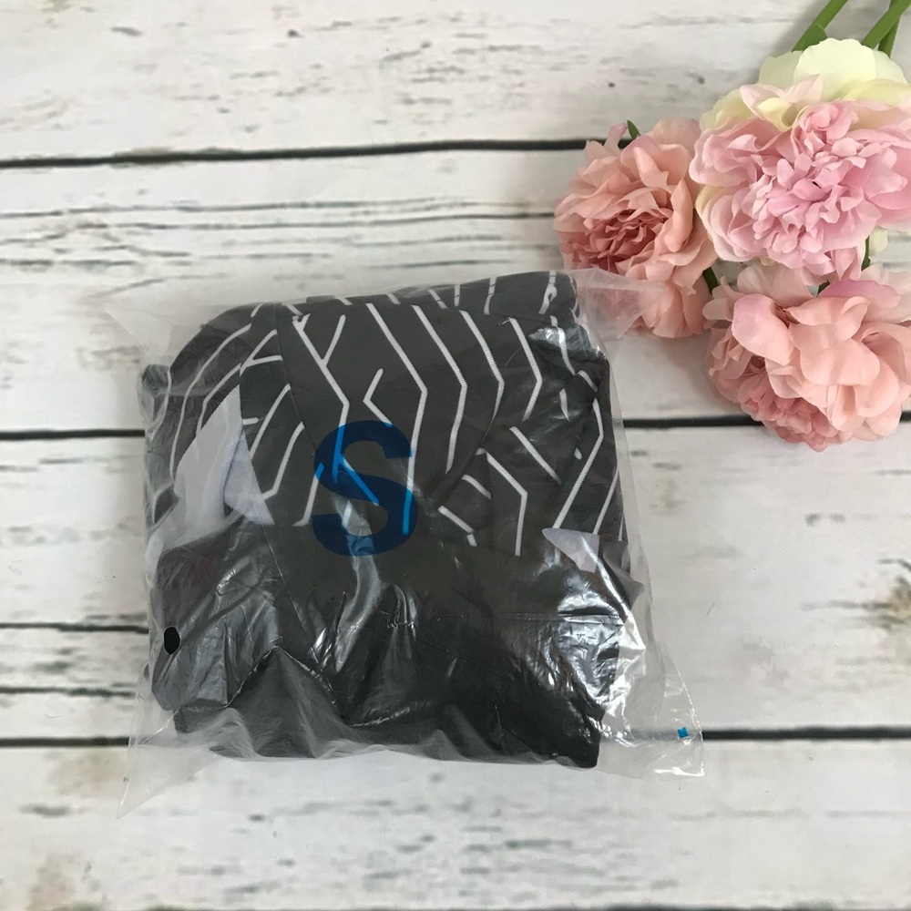 Sexy Off The Shoulder Bathing Suit with Ruffles - Picture 10 of 11